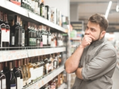 Comprendre le coût des vins étrangers pour acheter malin